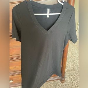 Great Condition: Athleta Ribbed black shirt with v neck